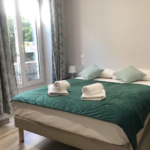 Le Etoile Hotell